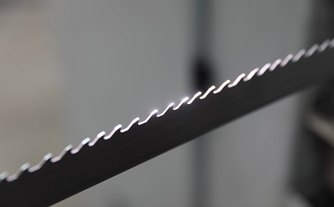 白沙双金属带锯条产生切削噪音的原因具体有哪些？